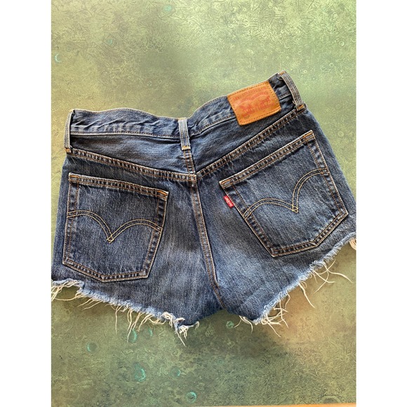 Levi’s 501 shorts cut offs blue jean denim button fly 100% cotton size w26 - Picture 5 of 9